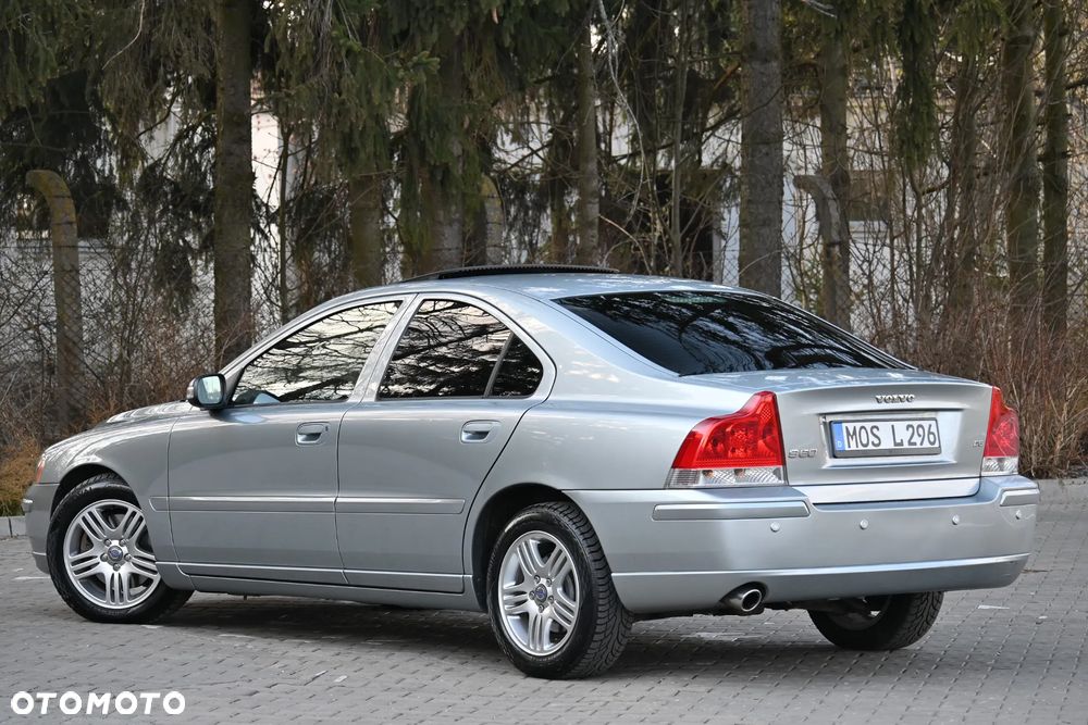 Volvo S60 2.4D5 Momentum - 16