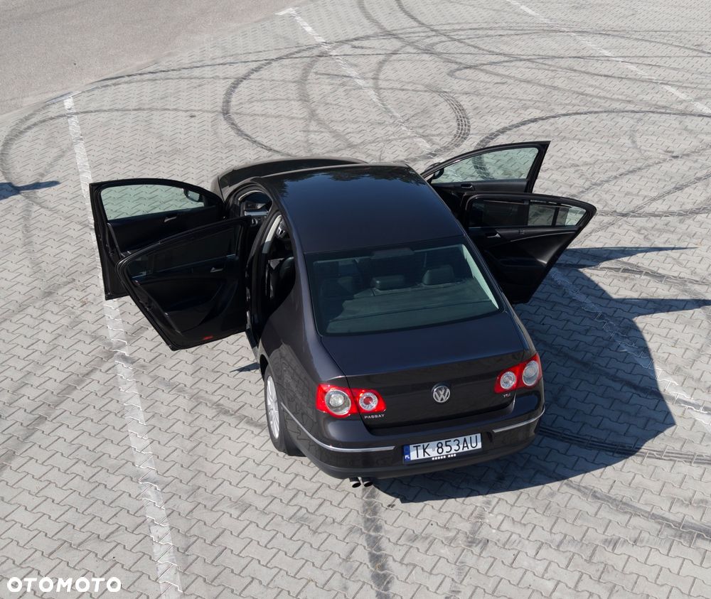 Volkswagen Passat 1.8 TSI Highline - 21