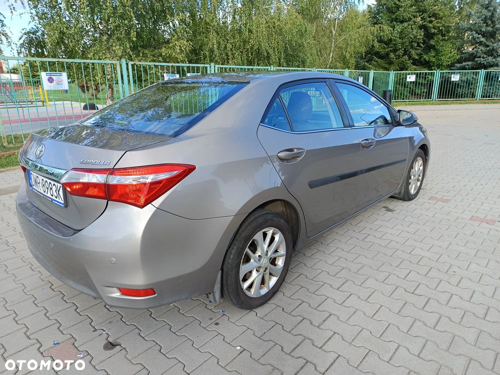 Toyota Corolla 1.4 D-4D Premium - 9