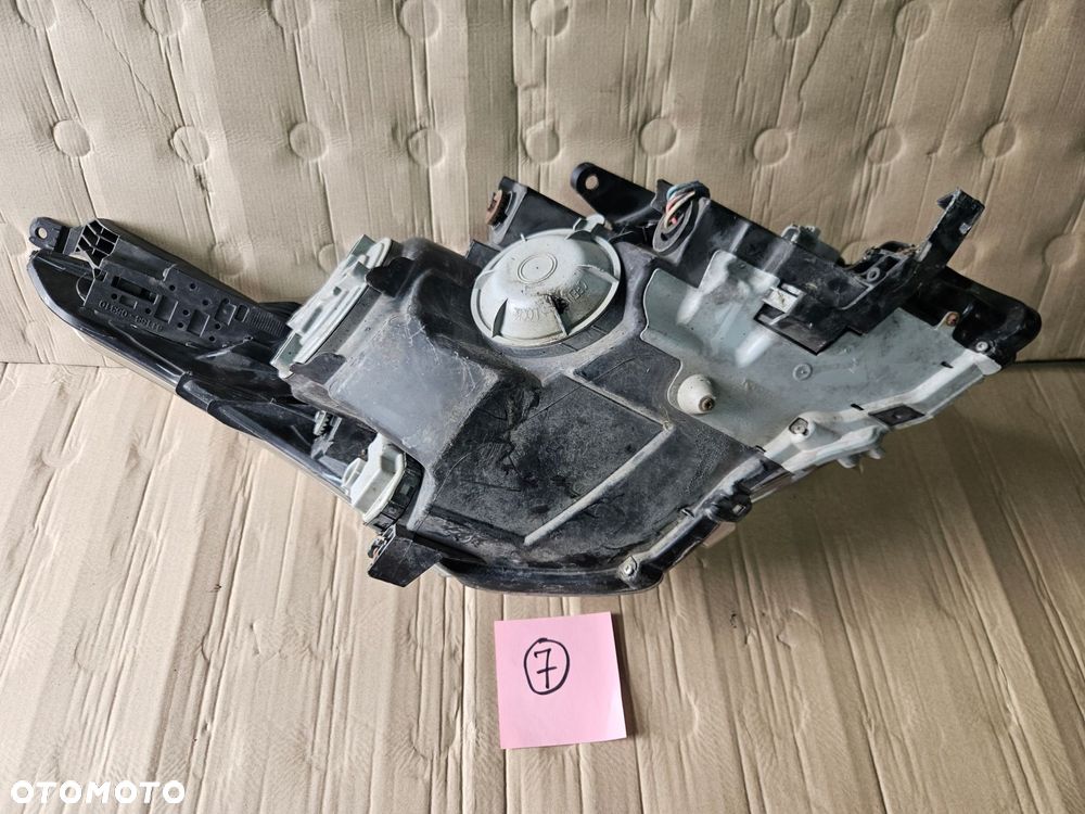 toyota avensis t27 09-12 lampa lewy przód - 3