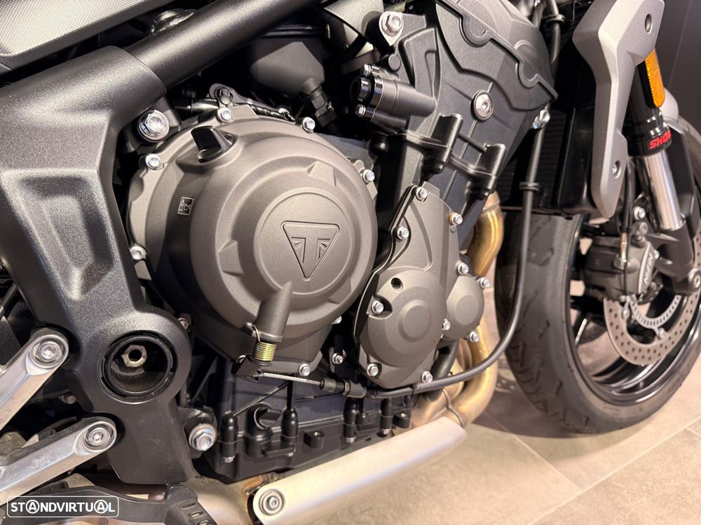 Triumph Trident - 3