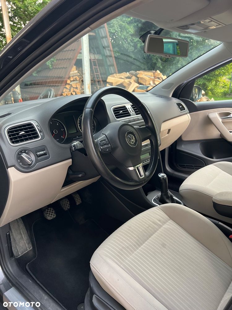 Volkswagen Polo 1.6 TDI DPF Highline - 12