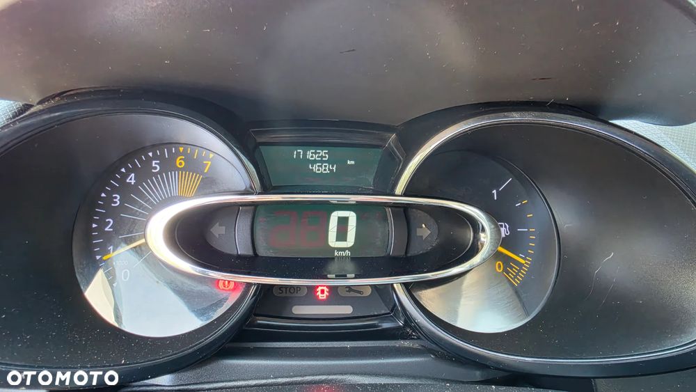 Renault Clio 1.2 16V 75 Dynamique - 12