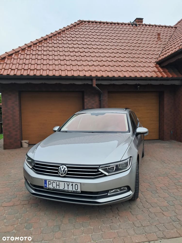 Volkswagen Passat - 2
