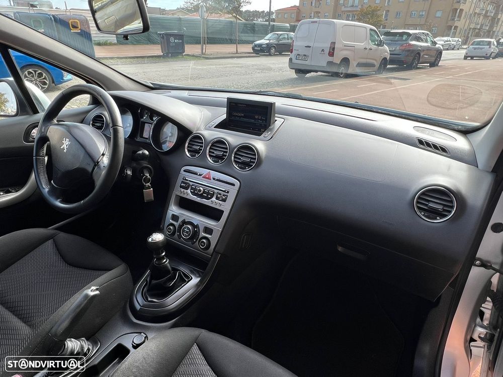 Peugeot 308 SW 1.6 HDi SE Navteq CVM6 - 9