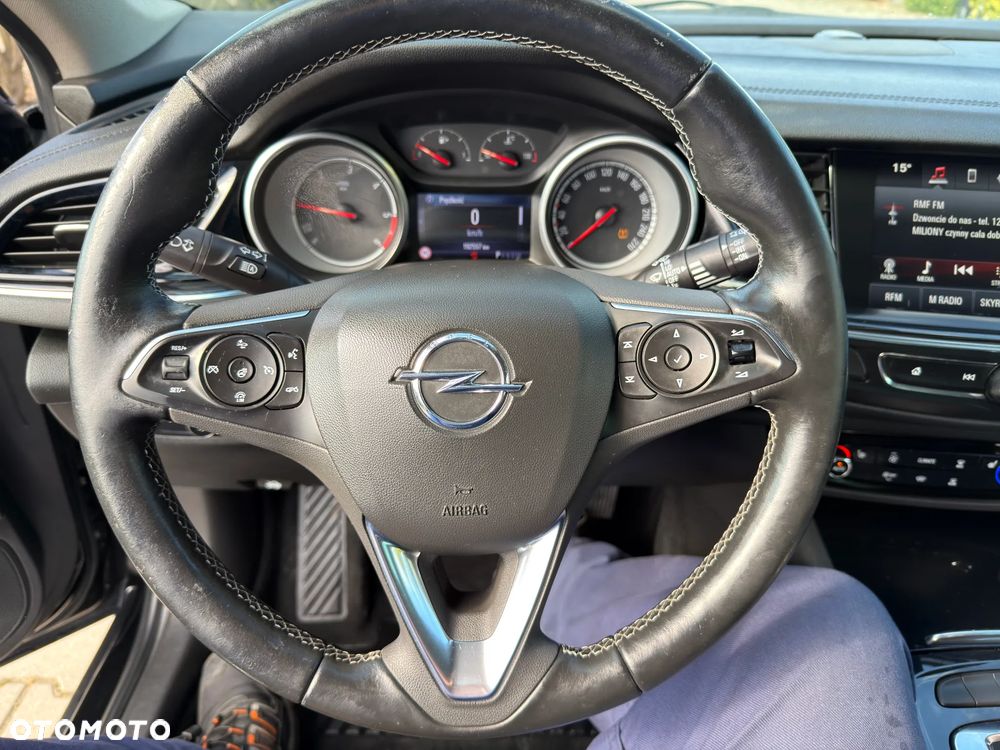 Opel Insignia - 24
