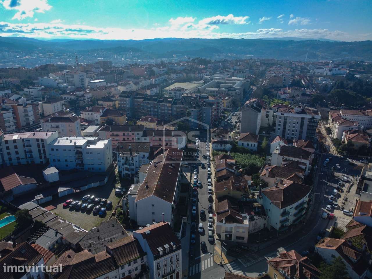 OPORTUNIDADE ÚNICA – DOIS PRÉDIOS COMERCIAIS E HABITACIONAIS  EM CELAS - Grande imagem: 3/50