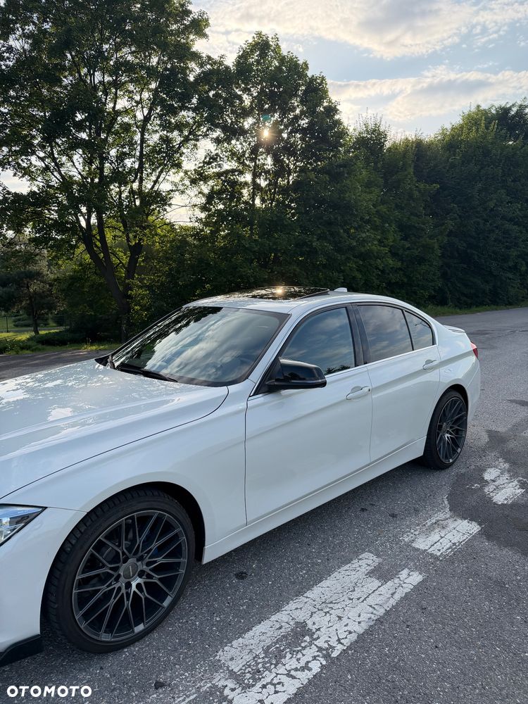 BMW Seria 3 320d xDrive Luxury Line - 4