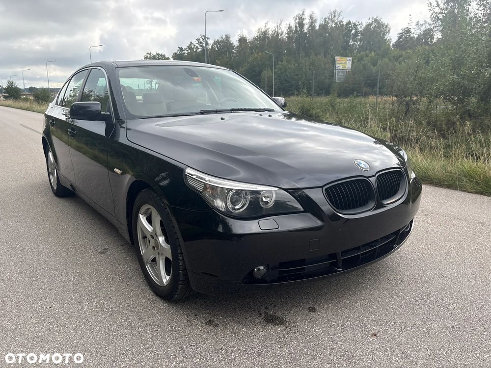 BMW Seria 5 525xi - 17