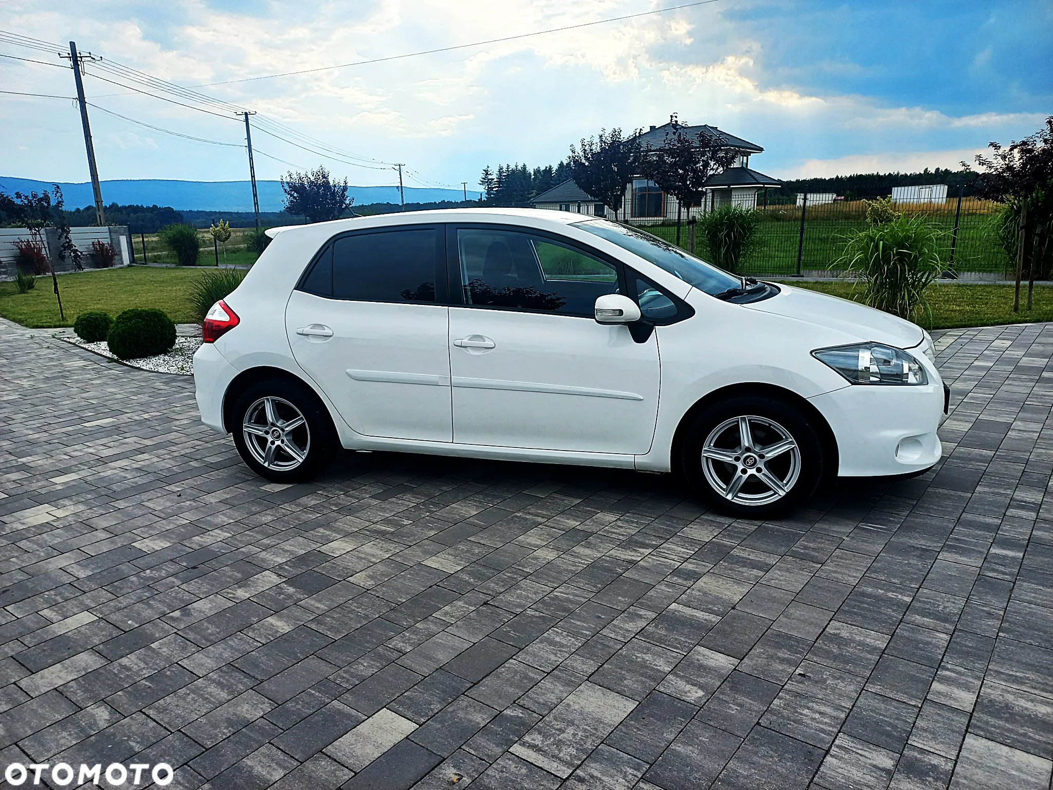 Toyota Auris 1.6 Sol - 10