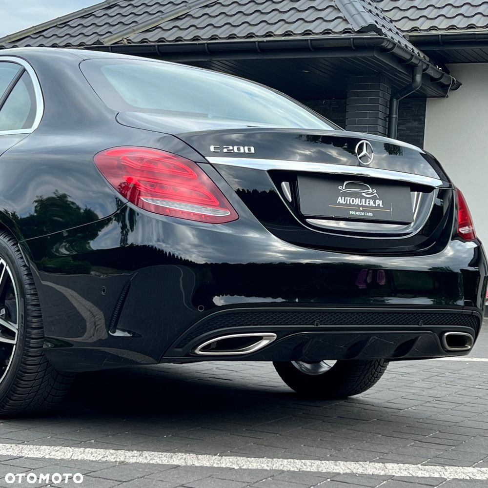 Mercedes-Benz Klasa C 200 7G-TRONIC AMG Line - 12