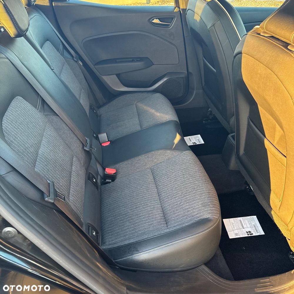 Renault Clio TCe 90 INTENS - 11