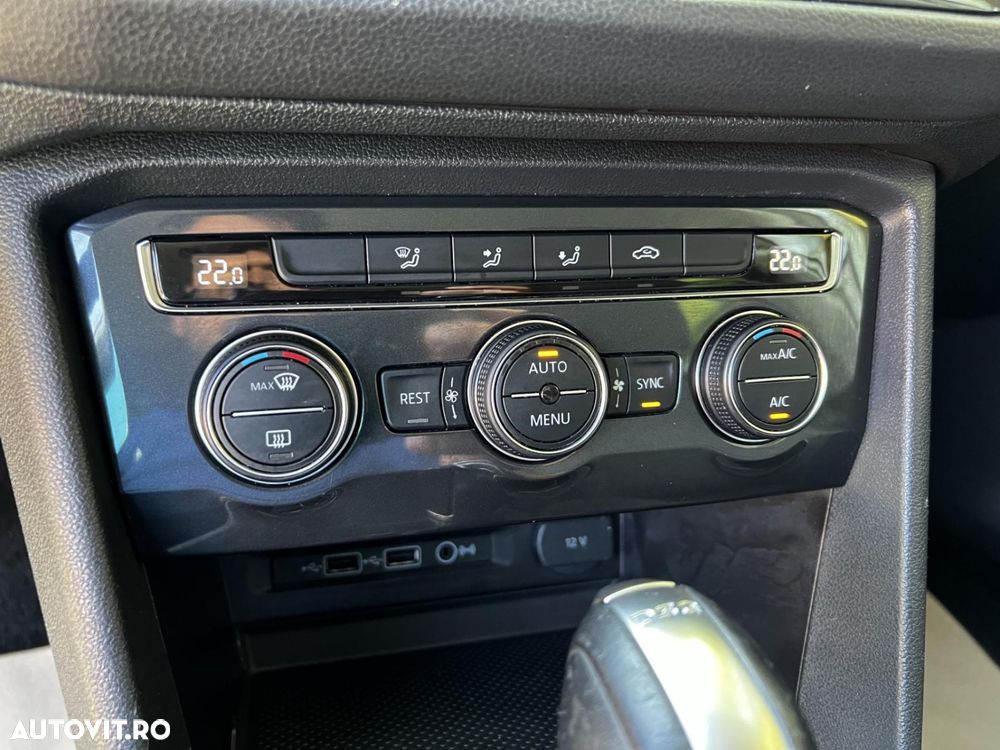 Volkswagen Tiguan 2.0 TDI SCR 4MOTION DSG R-Line - 29