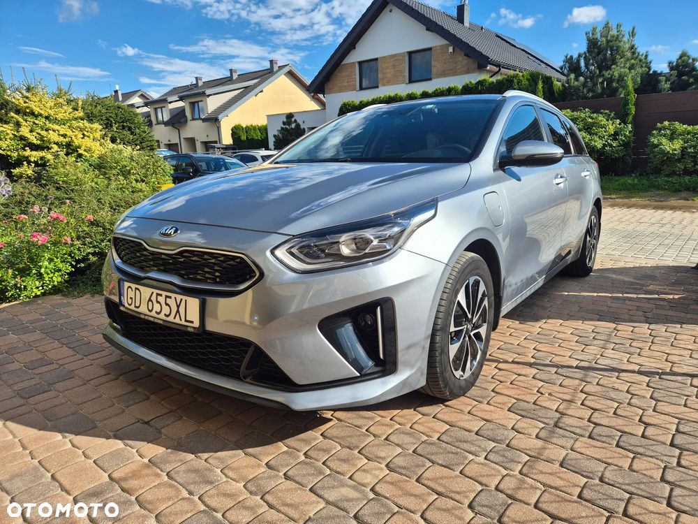 Kia Ceed 1.6 GDI PHEV L DCT - 3