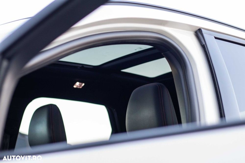 Ford Kuga 2.5 Duratec PHEV ST Line X - 21