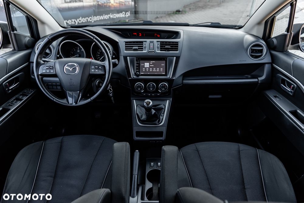 Mazda 5 - 8