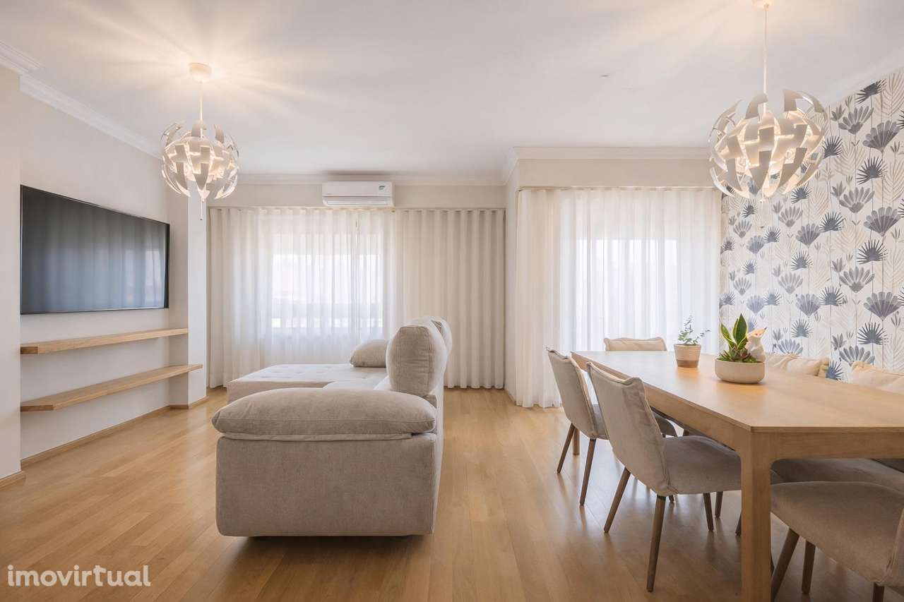 Apartamento T2 RENOVADO com Varanda e Garagem Box – Ermesinde - Grande imagem: 2/36