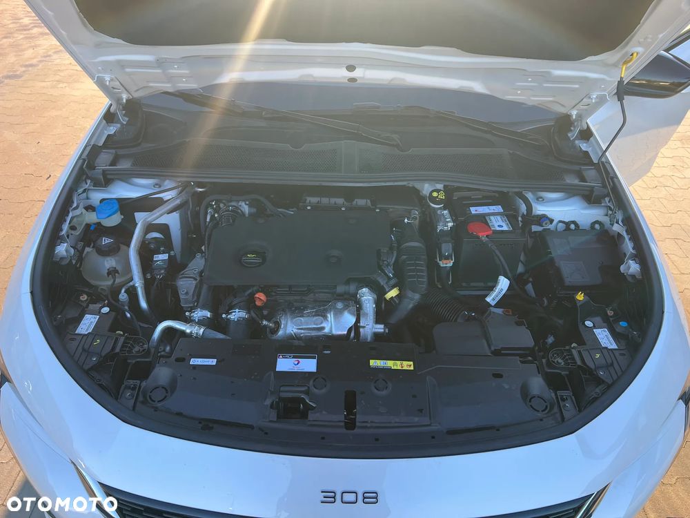 Peugeot 308 BlueHDi 130 EAT8 Stop & Start GT Pack - 23