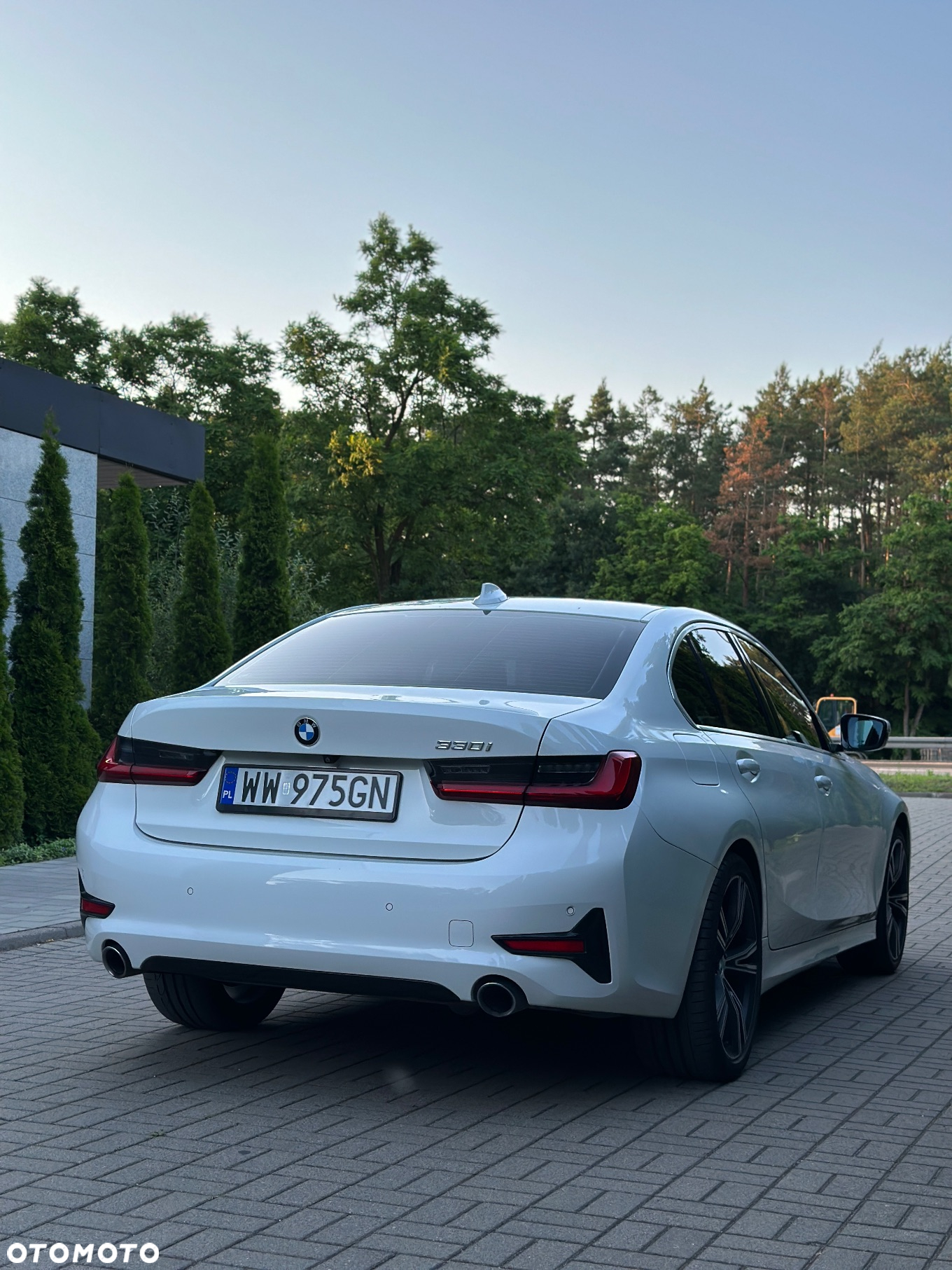 BMW Seria 3 330i Sport Line - 7