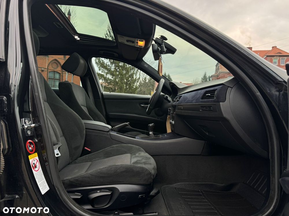 BMW Seria 3 325i - 8