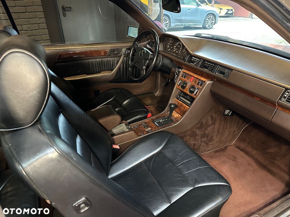 Mercedes-Benz W124 (1984-1993) - 11