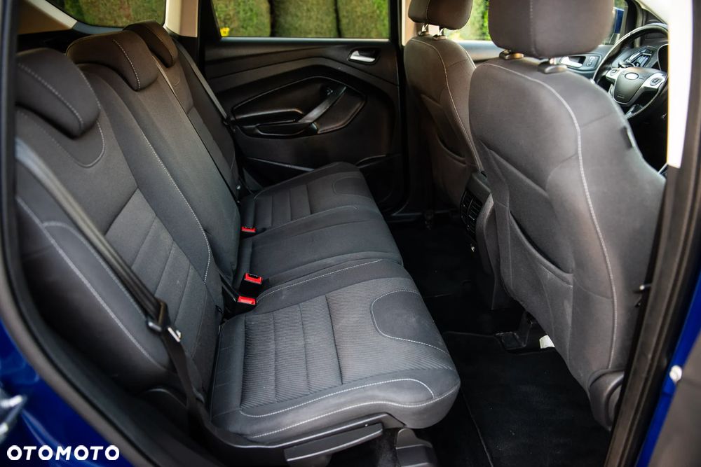 Ford Kuga 2.0 TDCi 4x4 Titanium - 34