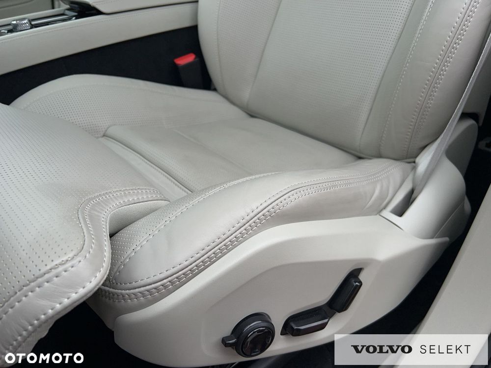 Volvo XC 90 - 17