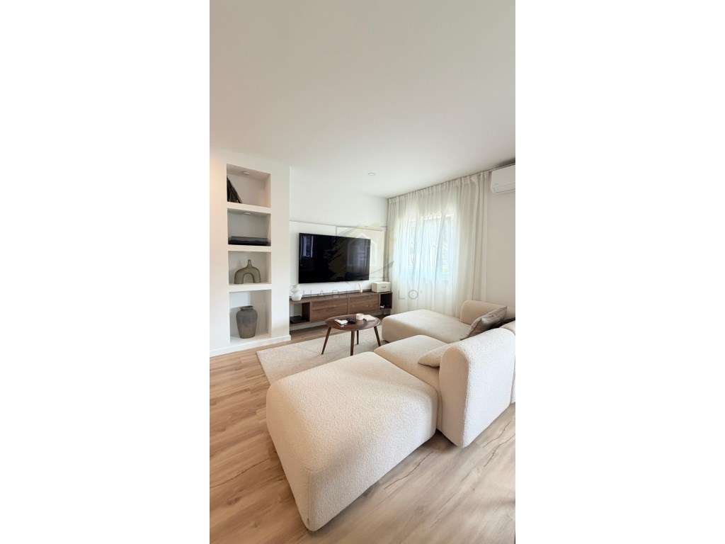 Apartamento T2 totalmente remodelado com suite - Grande imagem: 4/32