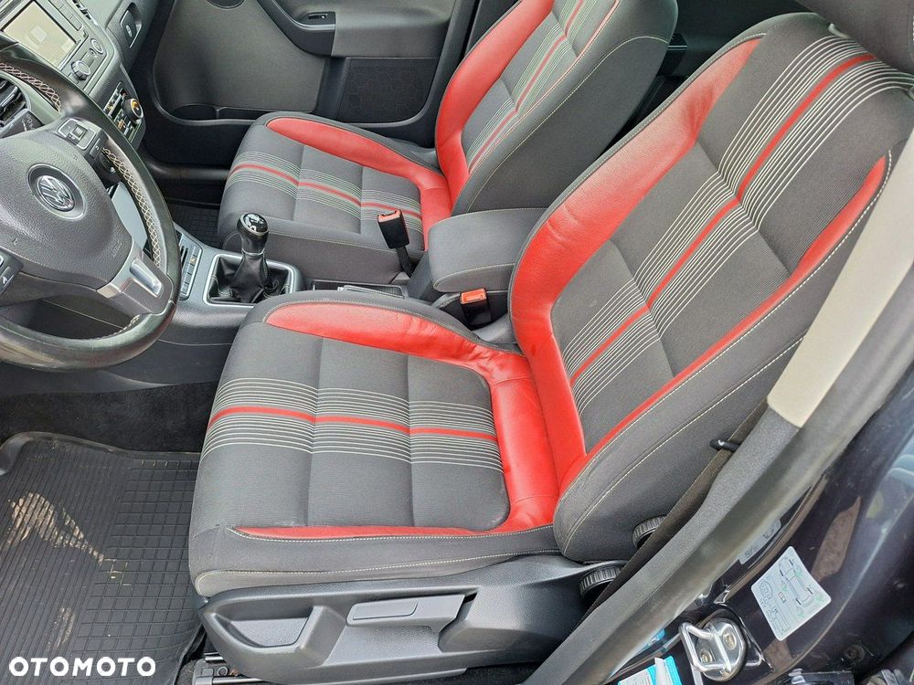 Volkswagen Golf Plus 1.6 TDI DPF MATCH - 10