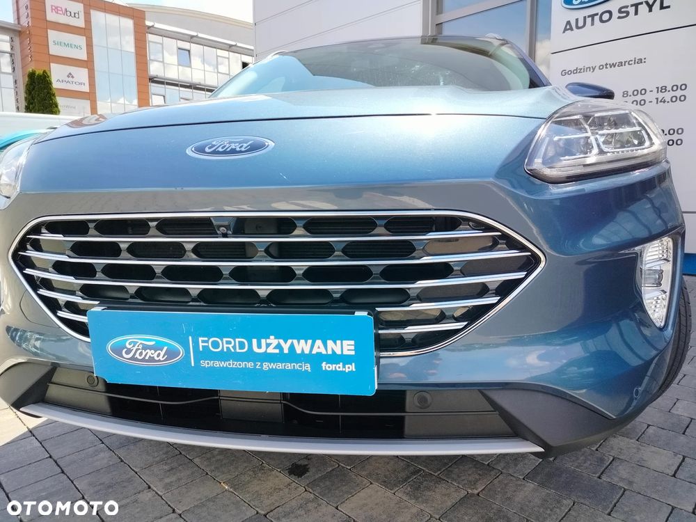 Ford Kuga 2.5 FHEV AWD Titanium eCVT - 32