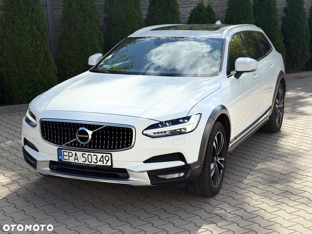 Volvo V90 Cross Country D5 AWD Pro - 2