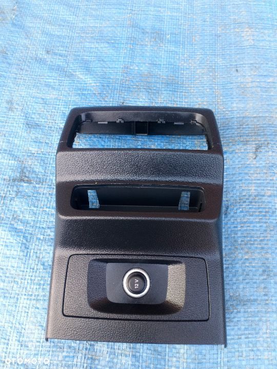 Audi Q5 80A osłona Podłokietnika Tunelu 80A864376