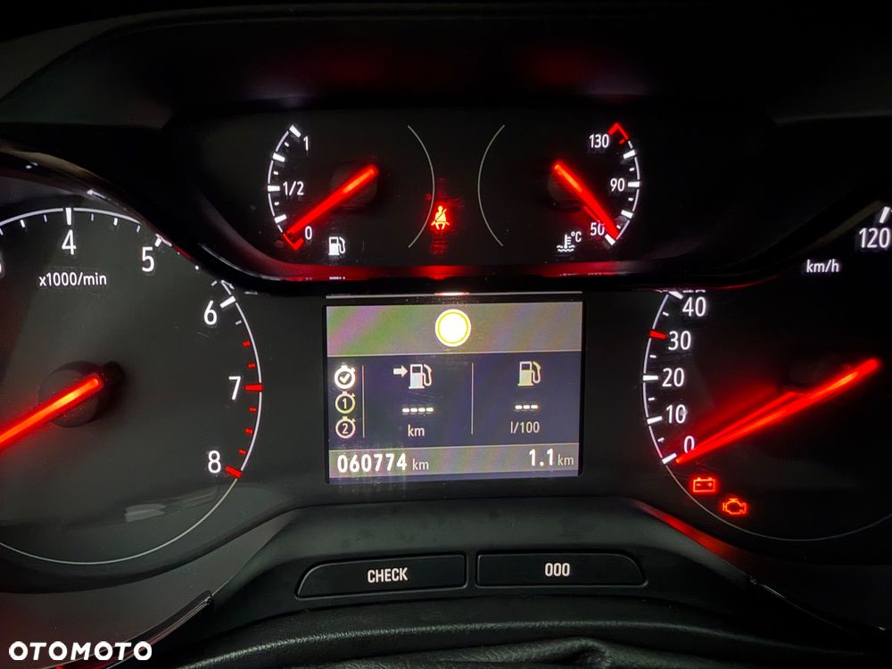 Opel Crossland 1.2 Automatik Elegance - 32