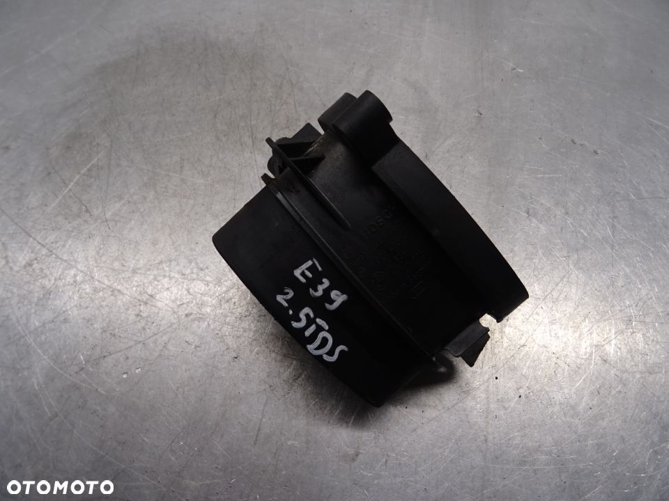 BMW E39 SEDAN 95-00 2.5D PRZEPŁYWOMIERZ 7787076