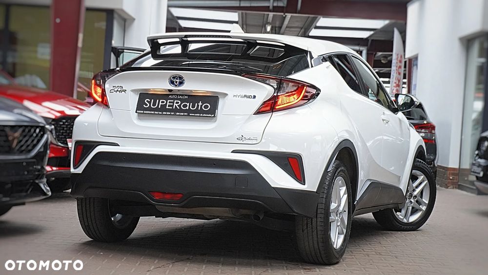 Toyota C-HR - 11