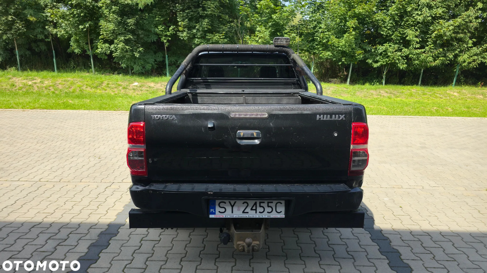 Toyota Hilux 2.5 D-4D SR - 12
