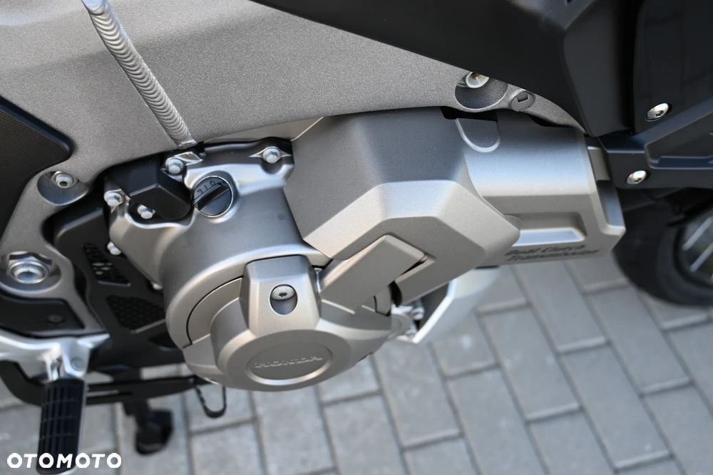Honda VFR - 19