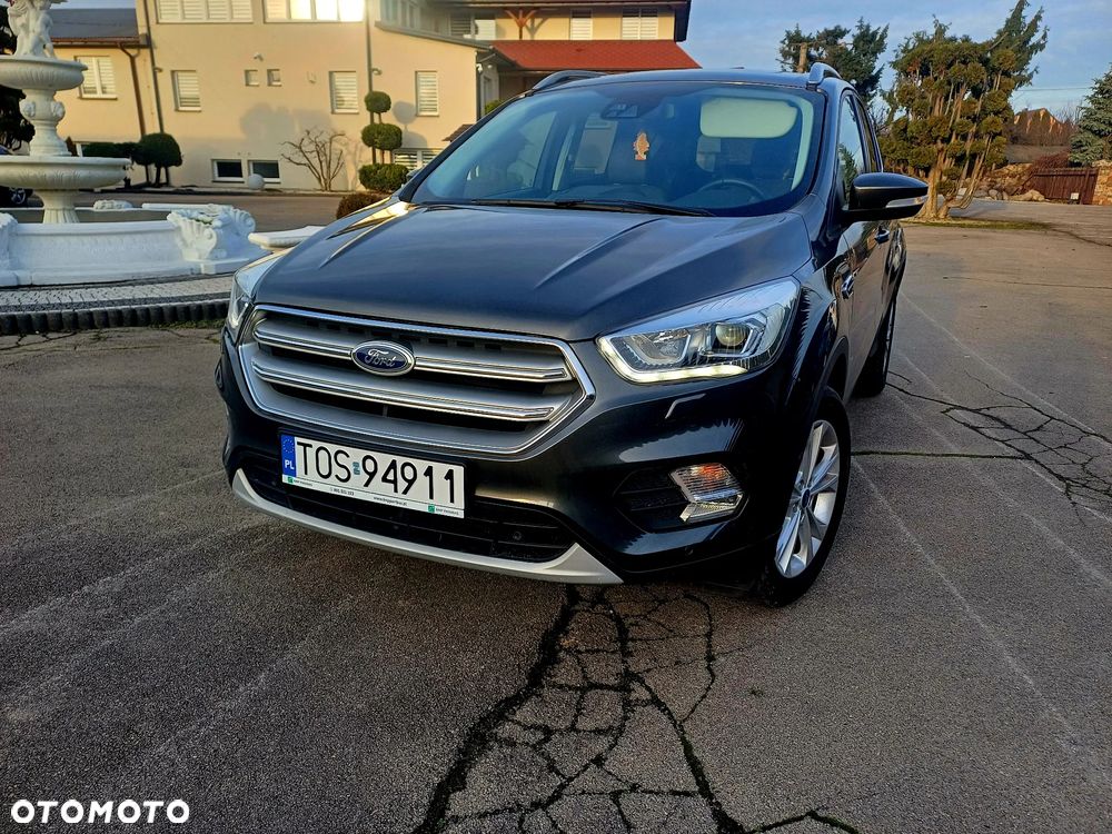 Ford Kuga 1.5 EcoBoost 2x4 Titanium - 6