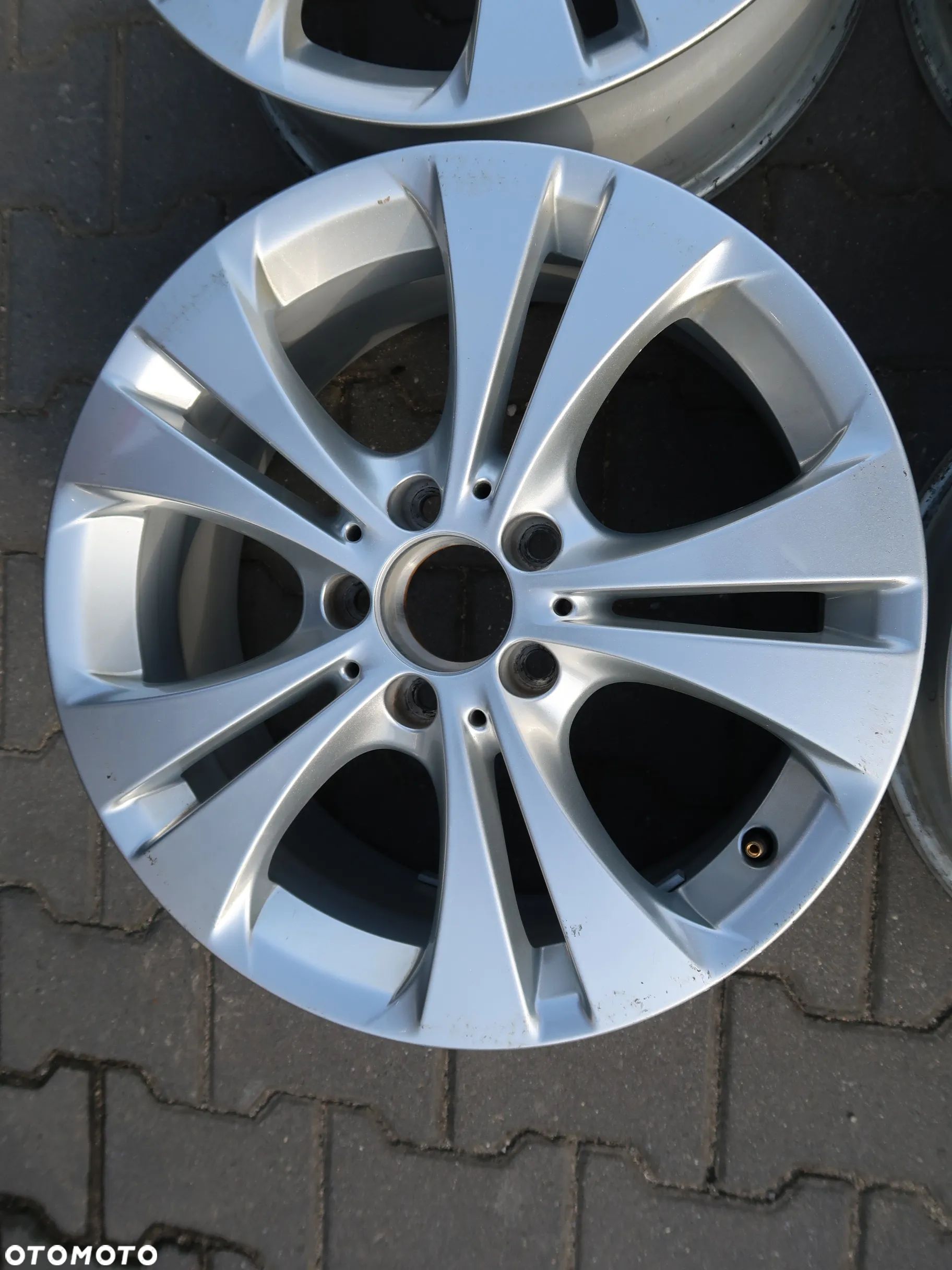 Felgi Mercedes A Klasa B Klasa CLA  vito v klasa 17'' - 1