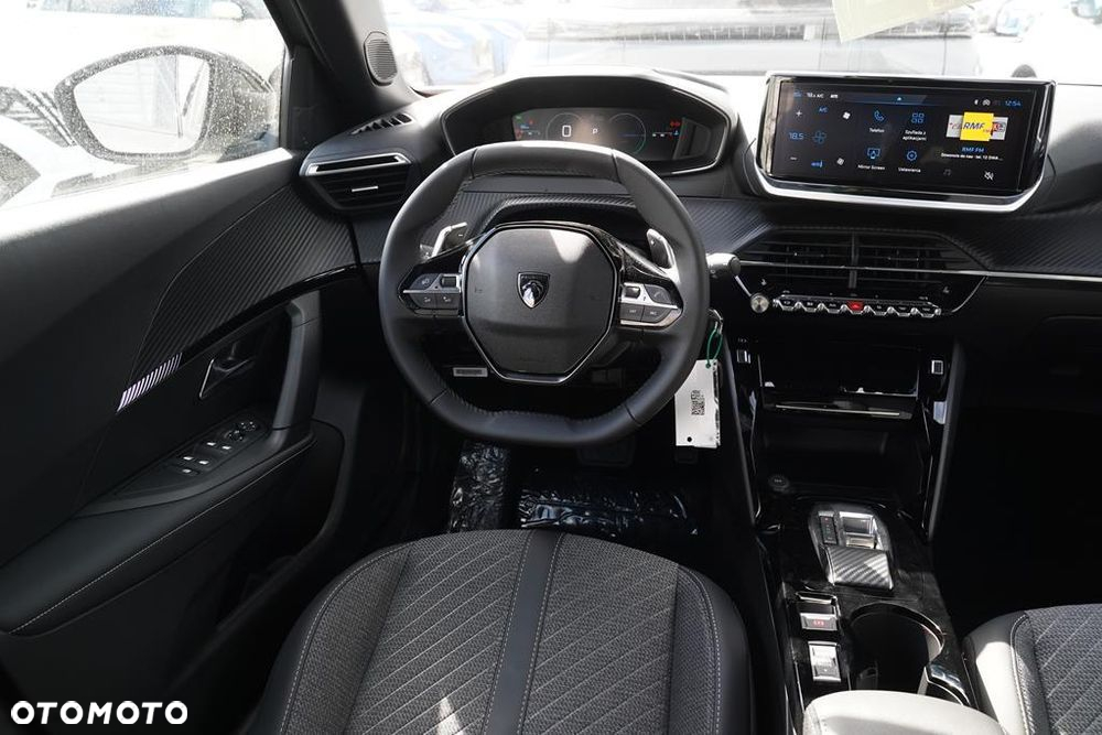 Peugeot 2008 PureTech mHEV Allure e-DCS6 - 17