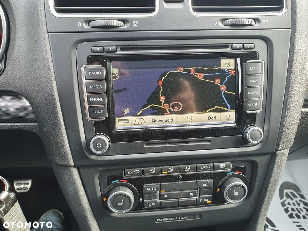 Volkswagen Golf 1.6 TDI DPF BlueMotion Technology Style - 13