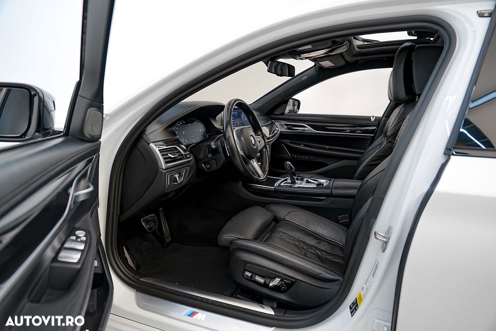 BMW Seria 7 750Li xDrive - 13