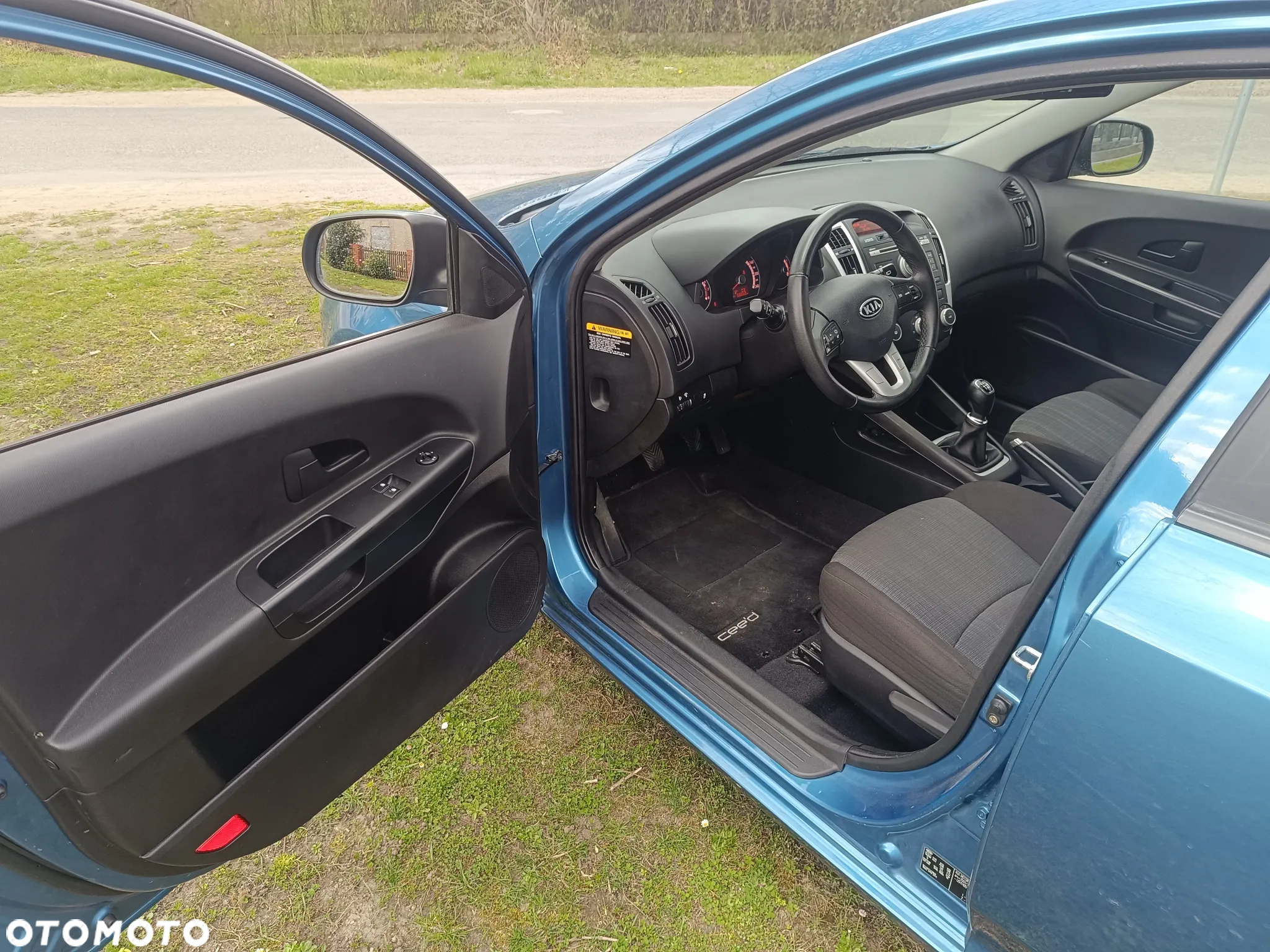 Kia Ceed 1.4 CVVT Attract - 12