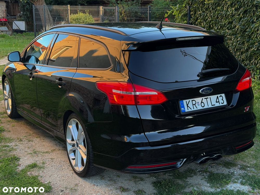 Ford Focus 2.0 EcoBoost ST-2 - 13