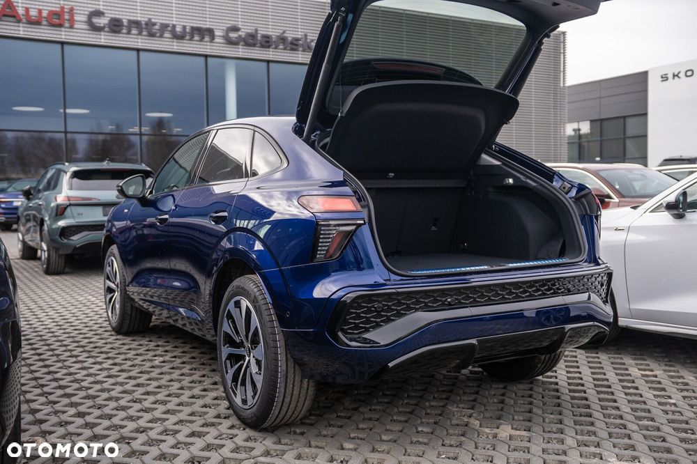 Audi Q3 Sportback - 8