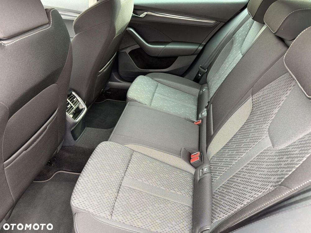 Skoda Octavia 2.0 TDI Style DSG - 35