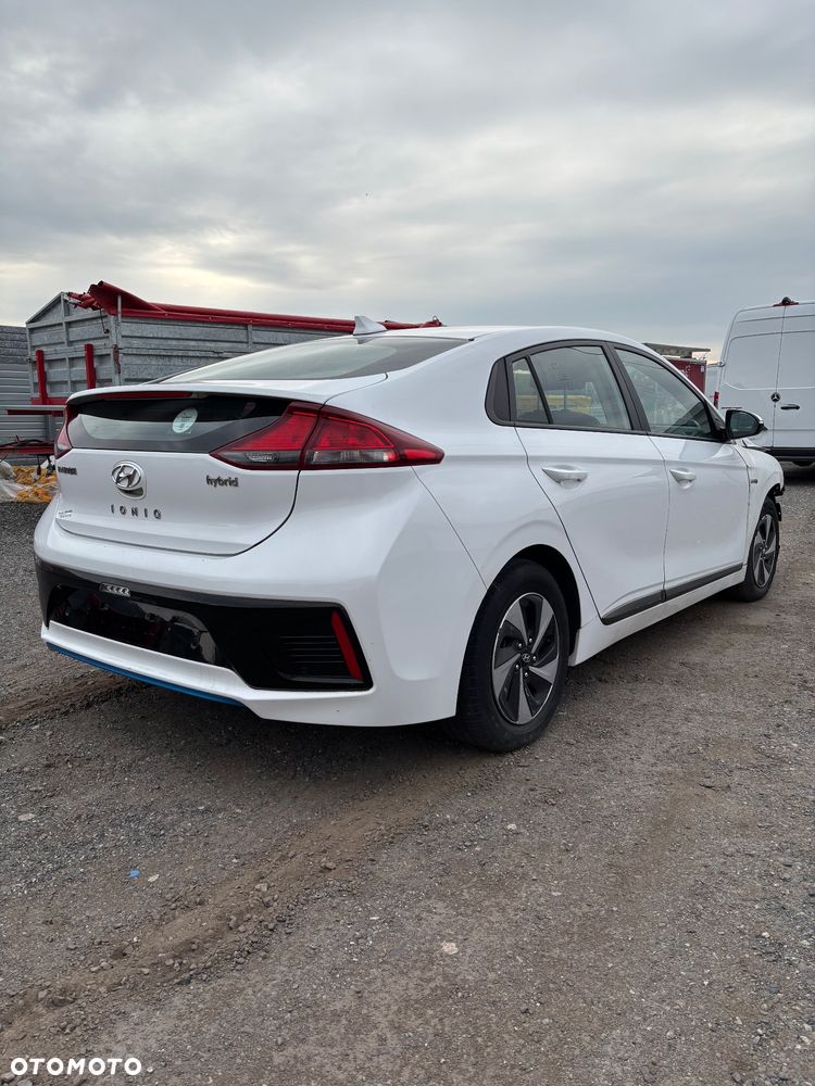 Hyundai IONIQ - 5