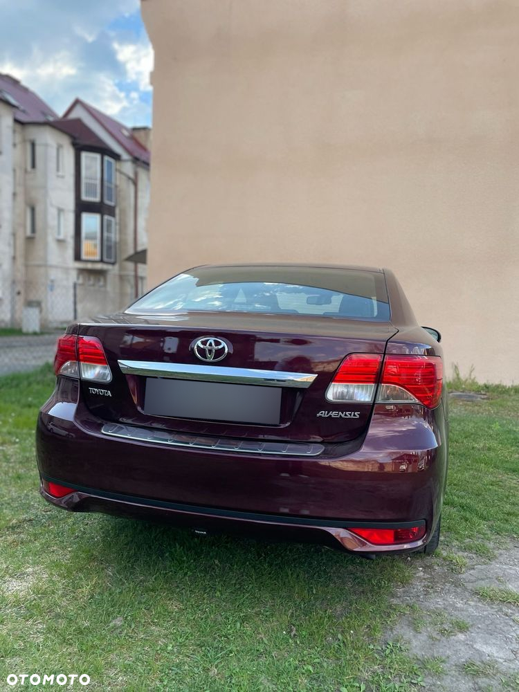 Toyota Avensis 1.8 Premium - 7