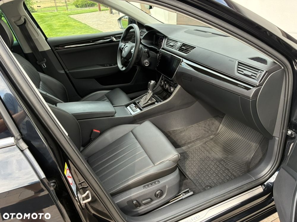 Skoda Superb 2.0 TSI L&K DSG - 11