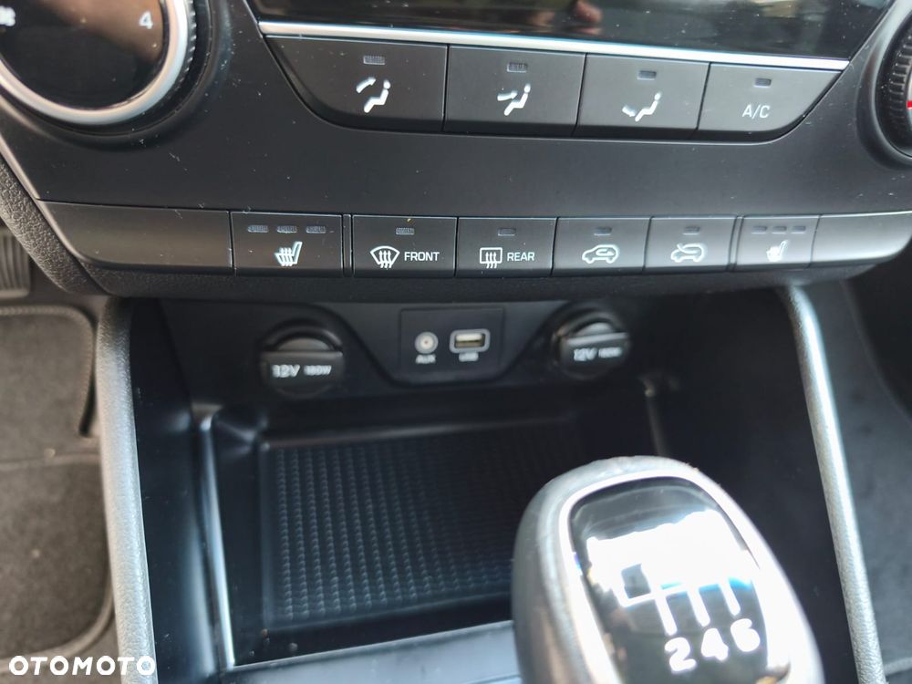 Hyundai Tucson 1.6 GDi 2WD Pure - 13